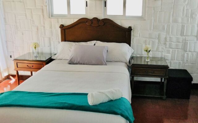 Mango Rooms