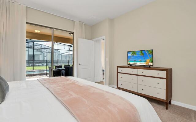 5 Bed 5 Ba Solterra Villa with Pool & Spa