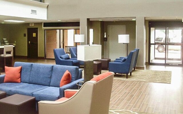 WyteStone Suites Potomac Mills