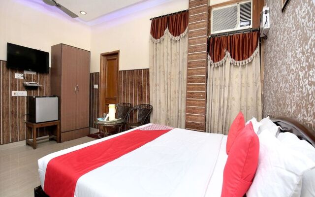 OYO 15998 Hotel Ma International