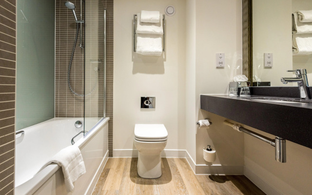 Holiday Inn Leeds Wakefield M1 Jct.40 by IHG