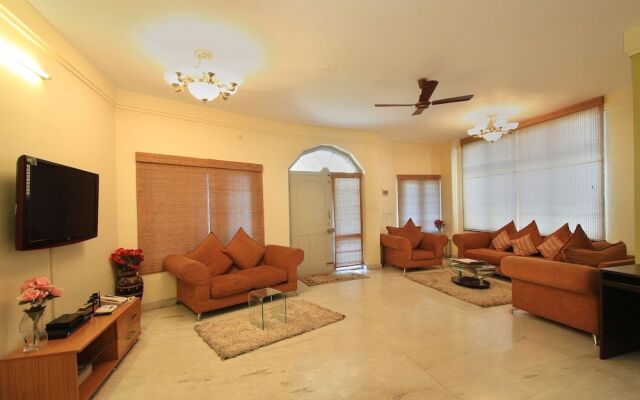 OYO 10022 Hotel Oak Castle