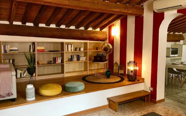 AwesHome - Lungarno Bellavista Penthouse