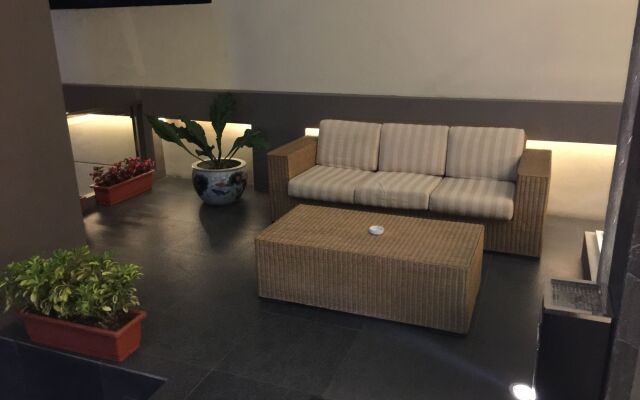 M Premiere Hotel