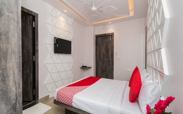 OYO 10614 Hotel Glassotel