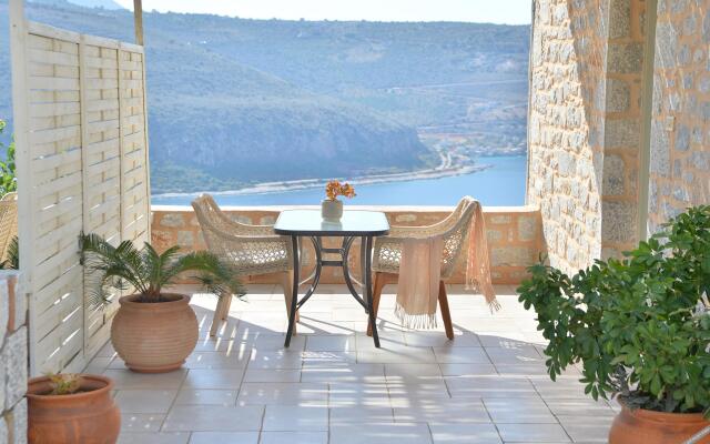 Akrolithi Guesthouse