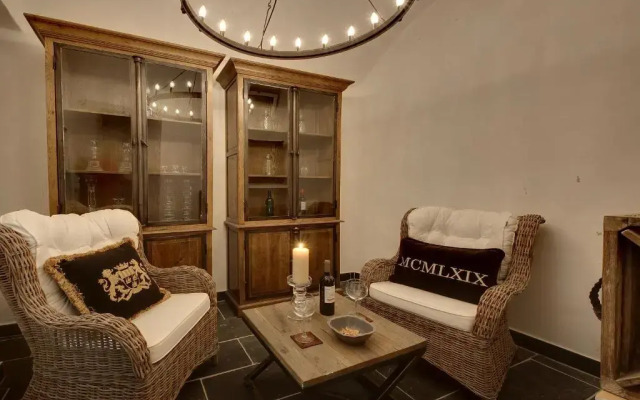 Casa Latino - Oceanfront - Luxury & Charming villa- Jacuzzi at Rooftop