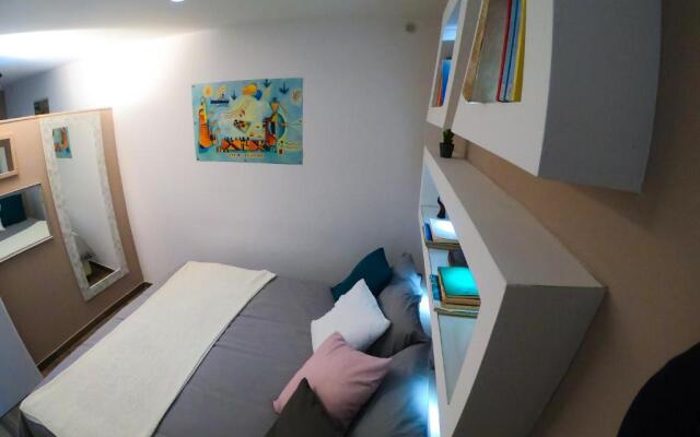 Blumon House