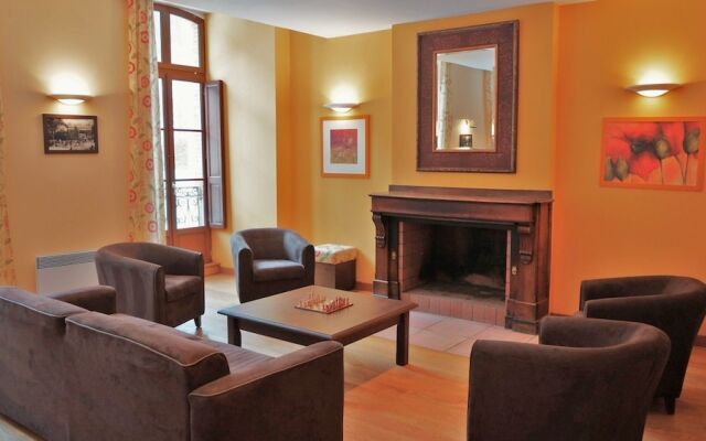 Logement n106 4pers face aux Thermes