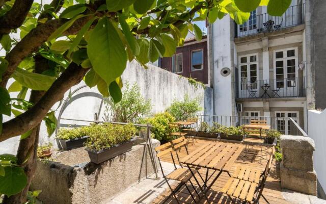 Porto Lounge Hostel & Guesthouse