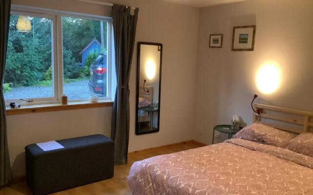 22 miles from Edinburgh-Double room-Welcoming B&B