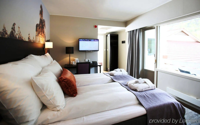 Grand Skei Hotel