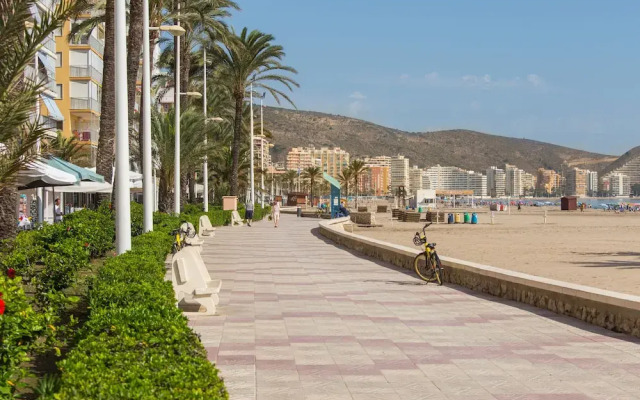 Ático dúplex en urbanización familiar