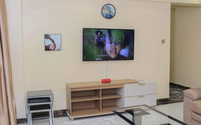 Stay.Plus Ndemi Gardens 3 Bedroom Apartment