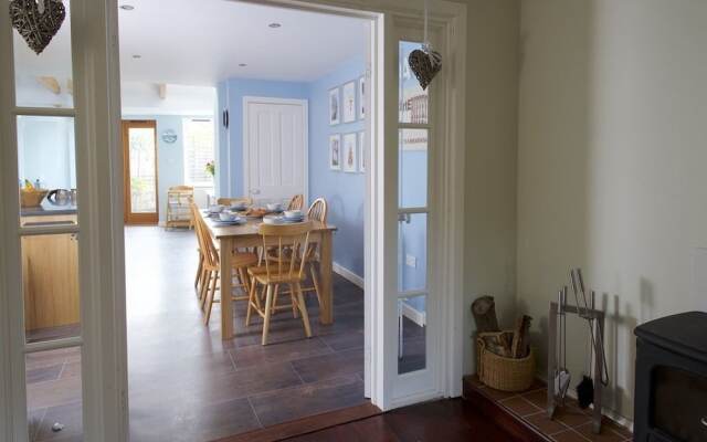 Rural Cottage in Dorset with Hot Tub