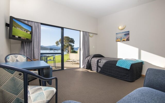 Bay Vista Waterfront Motel Picton