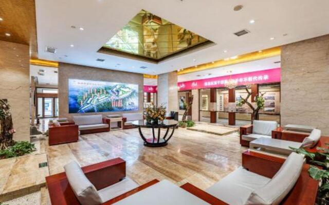 Broma Hotel