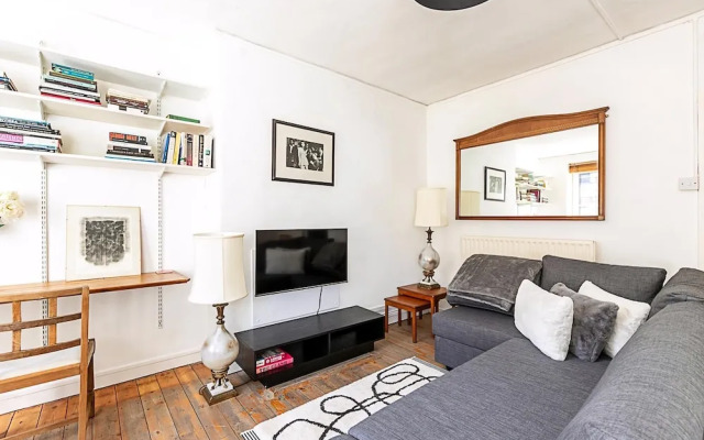 Sich - Warm & Inviting Flat by Liverpool Street