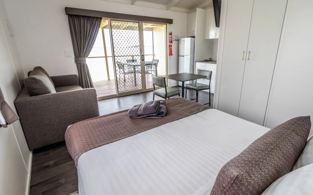 Lake Boga Caravan Park