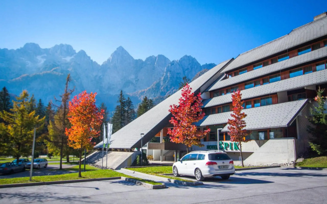 Spik Alpine Wellness Resort
