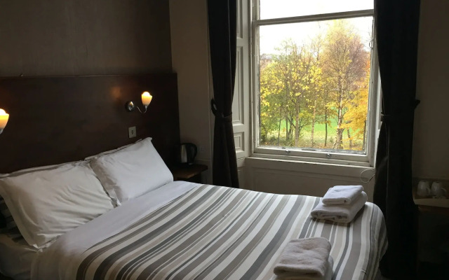 Edinburgh House Hotel