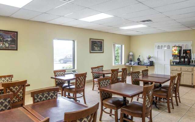 Econo Lodge Dalton West