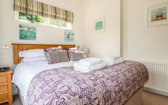 5 Meadow Retreat