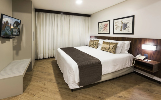 Plaza Blumenau Hotel