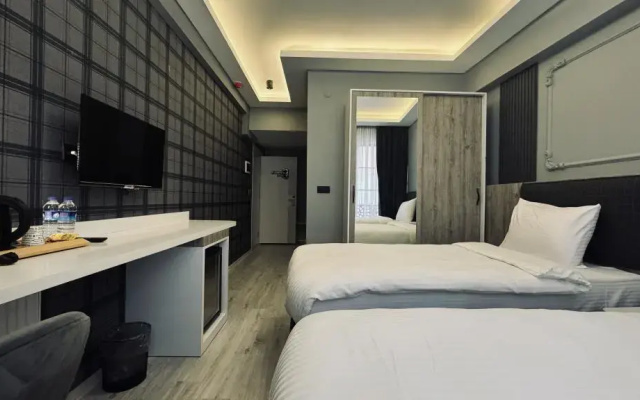 El Baboos Hotel