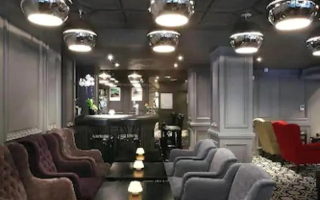 Hotel Le Cinq Hyper Centre Ville