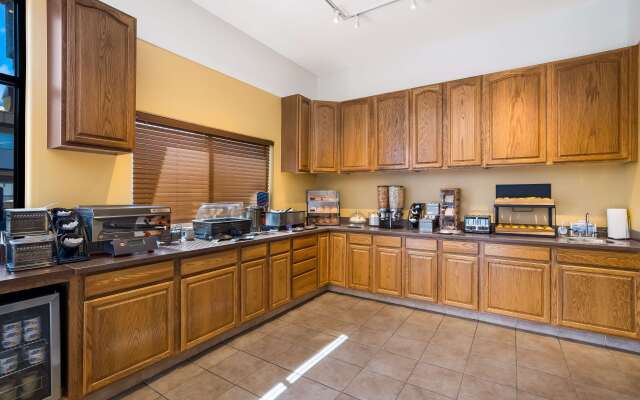 Best Western Plains Motel