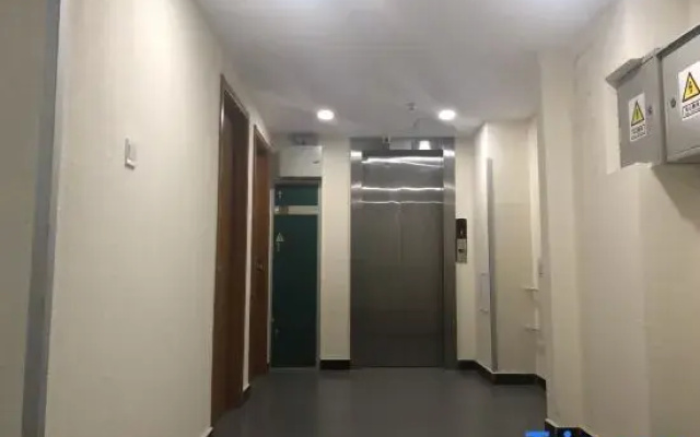 Leisure Inn Hotel (Fengcun Commercial Street Shang'an Subway Station)