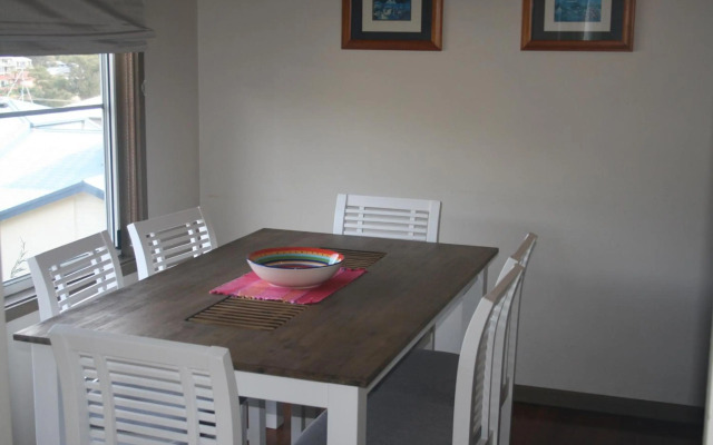 The Beach Hut Avoca Beach NSW