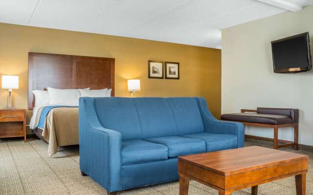 Comfort Inn The Pointe