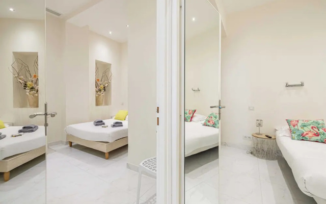 Beautiful Two Bedroom Apartment Near Croisette