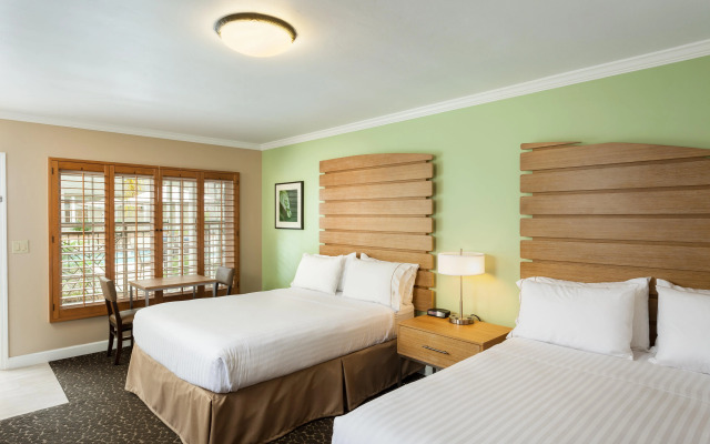 Holiday Inn Express & Suites La Jolla – Windansea Beach by IHG