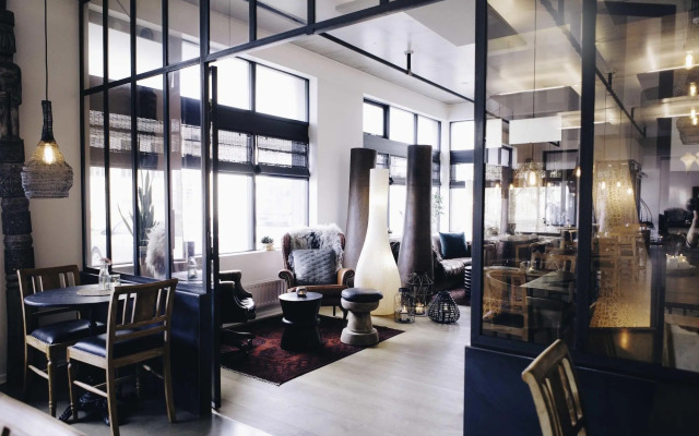 Eyja Guldsmeden Hotel