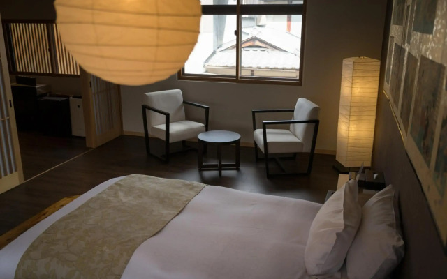 Nazuna Kyoto Nijo-jo
