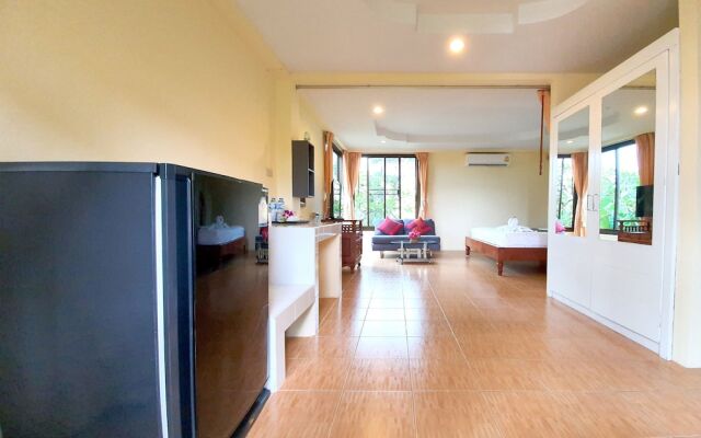 Phuket Lilla House