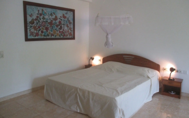 Raja Beach Hotel