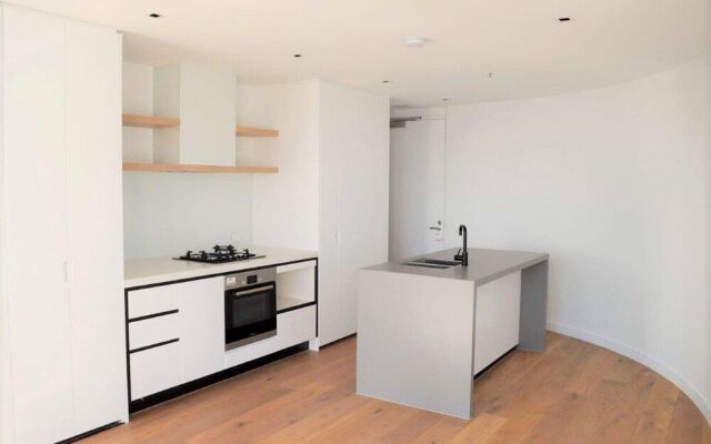 ReadySet Apartments at Stadium
