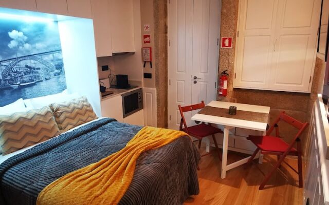 Lita's House Oporto Bainharia