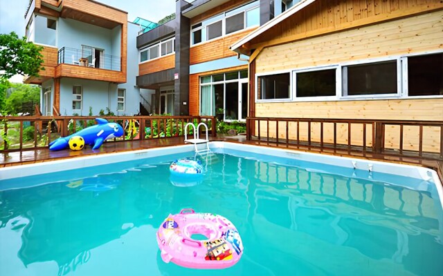 Gapyong Arno Kids Spa Pension