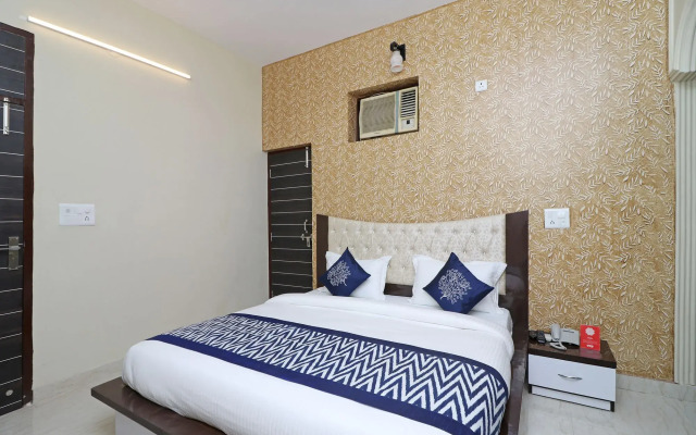 Hotel Clouds 21 By OYO Rooms
