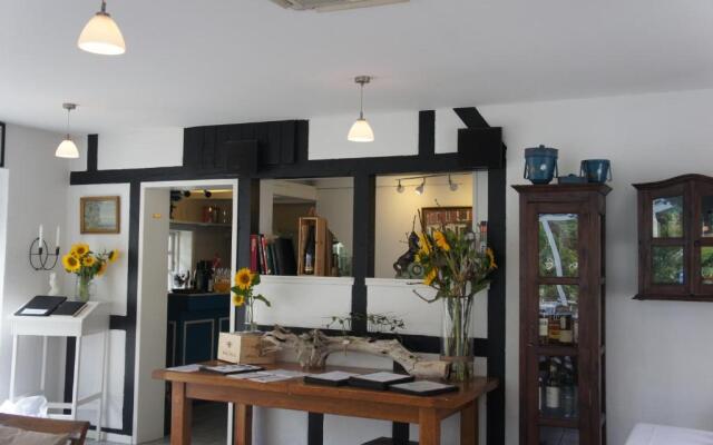 Lyng Dal Hotel og Restaurant