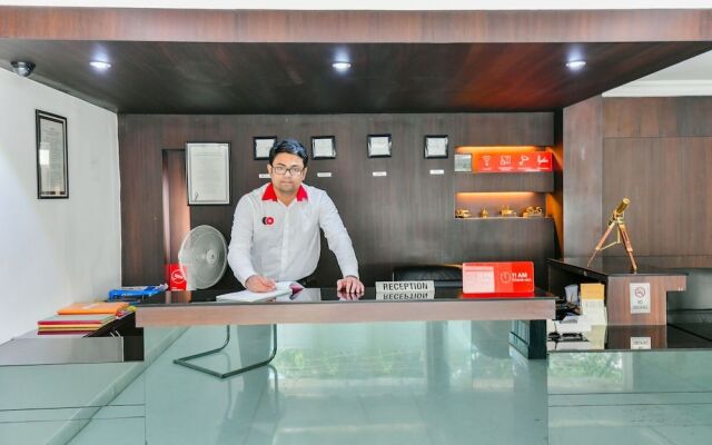 Capital O 23079 Ajantha Regency