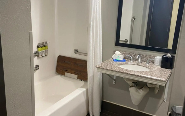 Holiday Inn Express Solana Beach-Del Mar by IHG