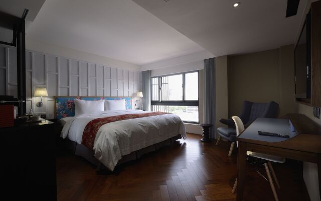 Red Dot Hotel