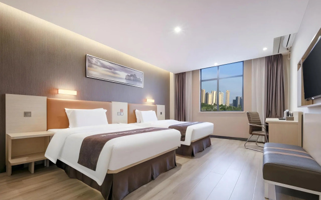 7 Days Premium Wuhan Caidian Square Branch