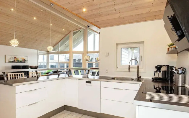 10 Person Holiday Home in Lokken